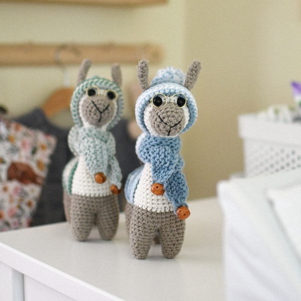 Llama - Twinkle and Daisy